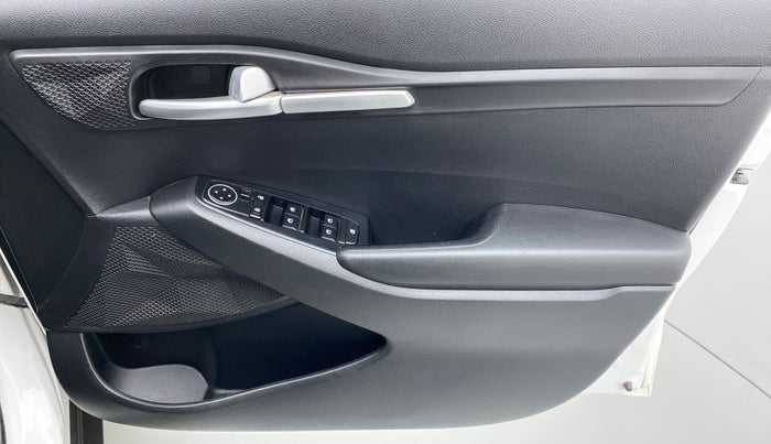 2020 KIA SELTOS HTK 1.5 PETROL, Petrol, Manual, 24,378 km, Driver Side Door Panels Control