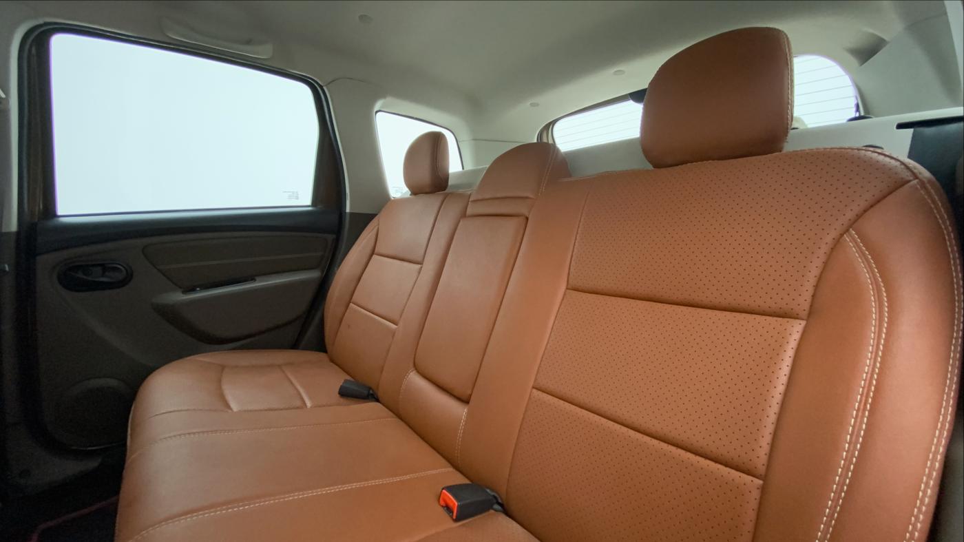 2018 Renault Duster RXS AMT 110 PS, Diesel, Automatic, 60,011 km, Right Side Rear Door Cabin