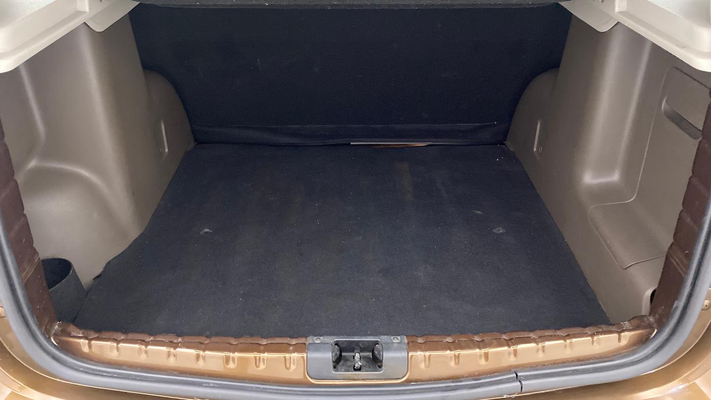 2018 Renault Duster RXS AMT 110 PS, Diesel, Automatic, 60,011 km, Boot Inside