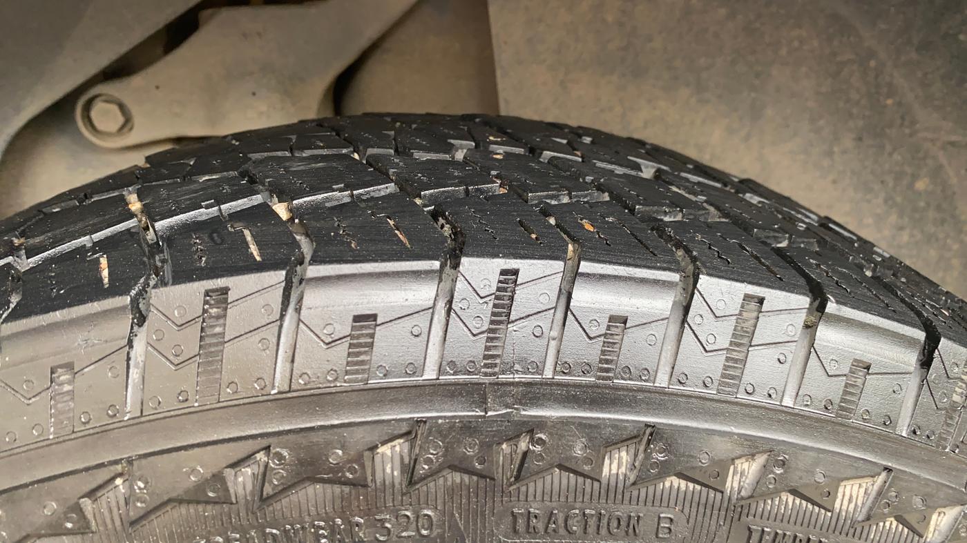 2021 Tata Harrier XT PLUS 2.0L KRYOTEC, Diesel, Manual, 1,22,961 km, Left Rear Tyre Tread
