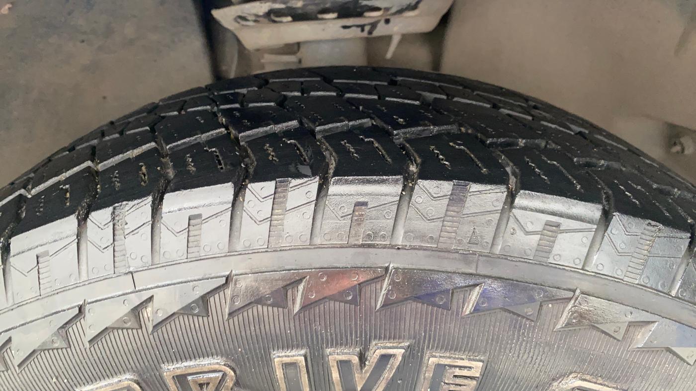 2021 Tata Harrier XT PLUS 2.0L KRYOTEC, Diesel, Manual, 1,22,961 km, Right Front Tyre Tread