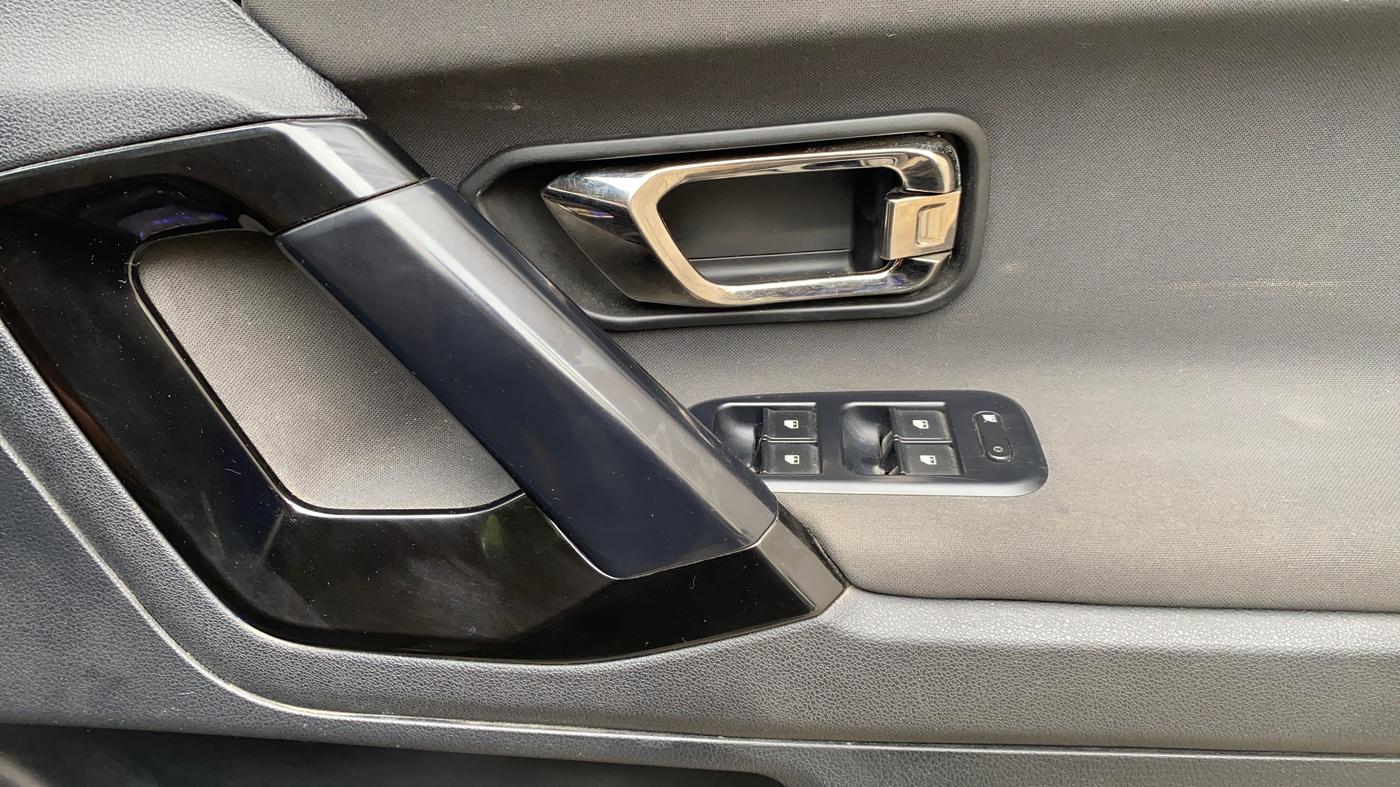 2021 Tata Harrier XT PLUS 2.0L KRYOTEC, Diesel, Manual, 1,22,961 km, Driver Side Door Panels Control