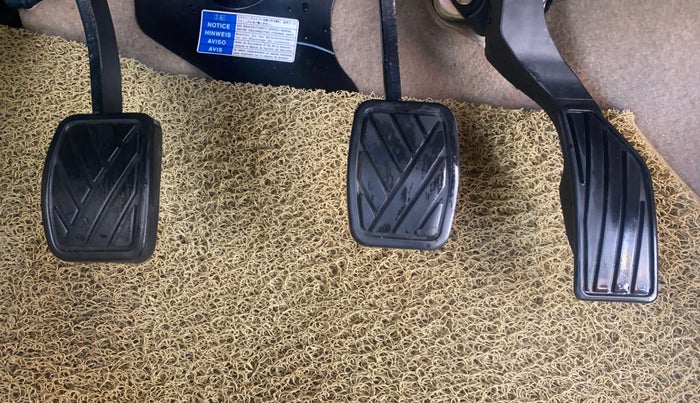 2020 Maruti Ciaz ALPHA 1.5 SHVS PETROL, Petrol, Manual, 60,724 km, Pedals