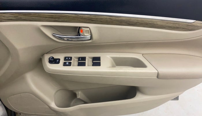 2020 Maruti Ciaz ALPHA 1.5 SHVS PETROL, Petrol, Manual, 60,724 km, Driver Side Door Panels Control