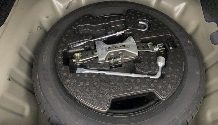 2020 Maruti Ciaz ALPHA 1.5 SHVS PETROL, Petrol, Manual, 60,724 km, Spare Tyre