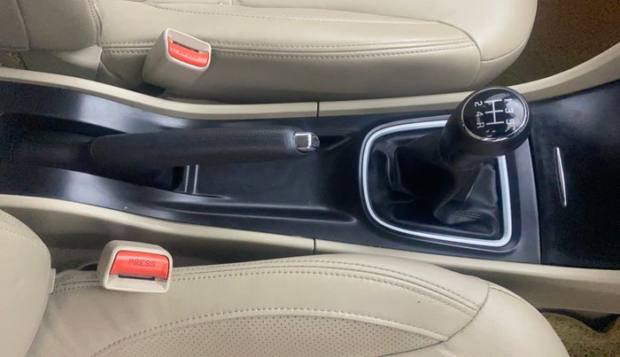 2020 Maruti Ciaz ALPHA 1.5 SHVS PETROL, Petrol, Manual, 60,724 km, Gear Lever