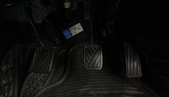 2020 Maruti Baleno DELTA PETROL 1.2, Petrol, Manual, 43,458 km, Pedals