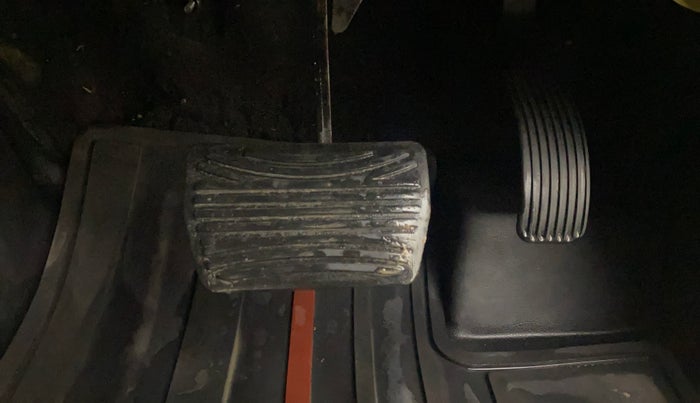 2022 Mahindra Thar LX D AT 4WD HT, Diesel, Automatic, 50,778 km, Pedals