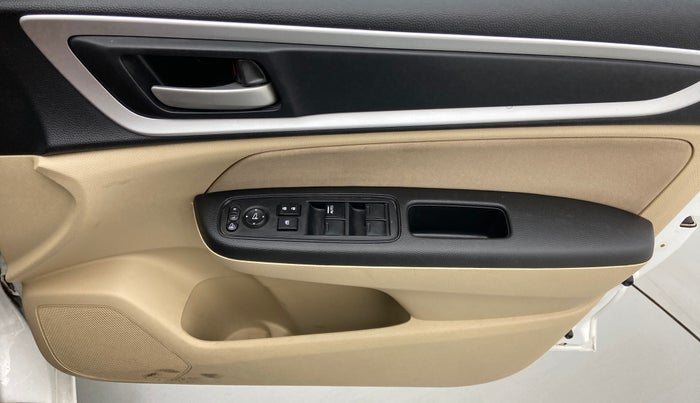 2021 Honda Amaze 1.2L I-VTEC S, Petrol, Manual, 17,147 km, Driver Side Door Panels Control