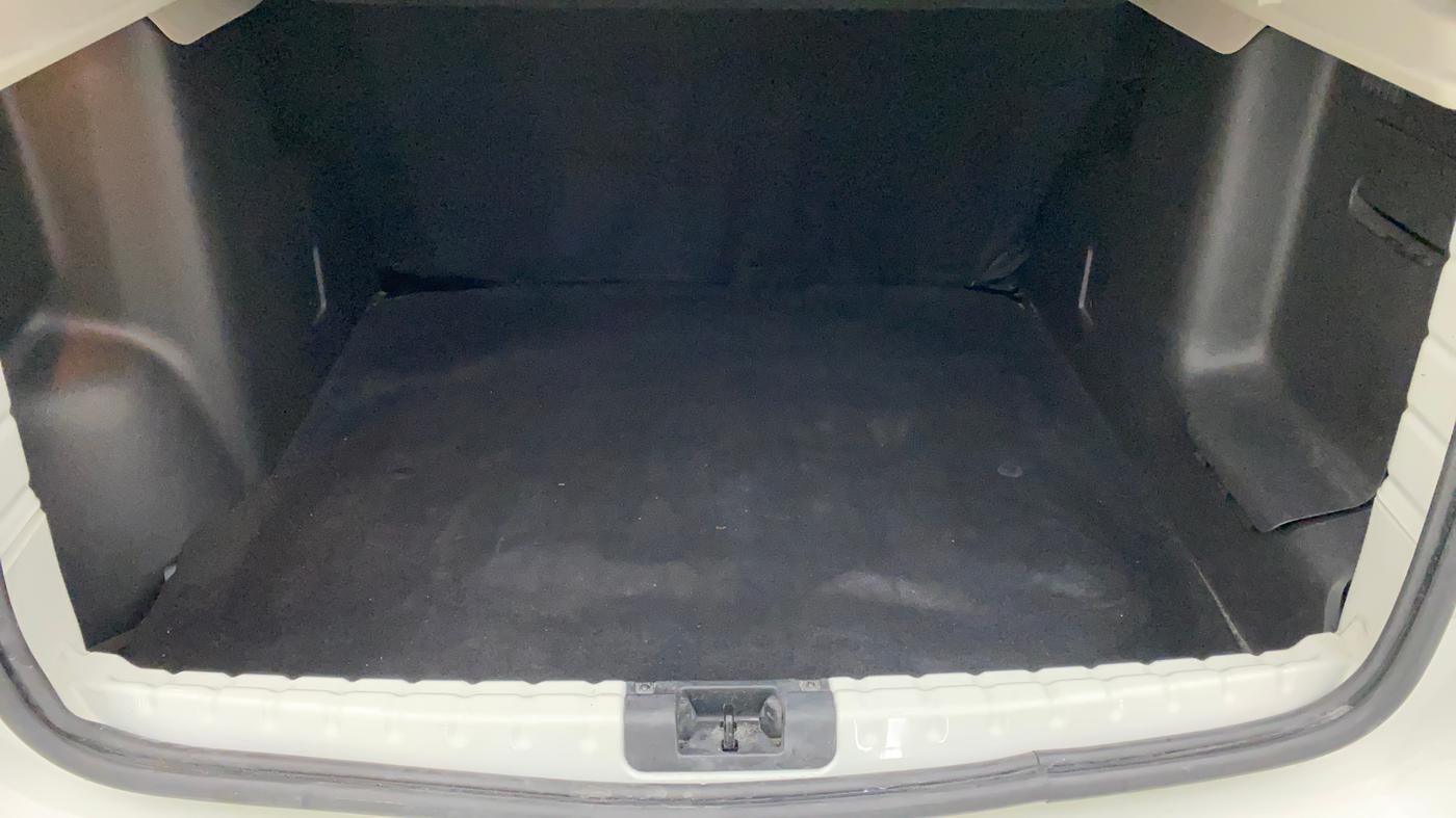 2021 Renault Duster RXS 1.5 PETROL MT, Petrol, Manual, 12,648 km, Boot Inside
