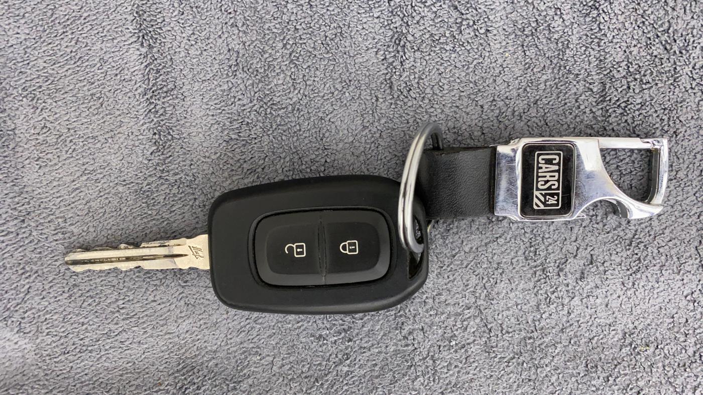 2021 Renault Duster RXS 1.5 PETROL MT, Petrol, Manual, 12,648 km, Key Close Up