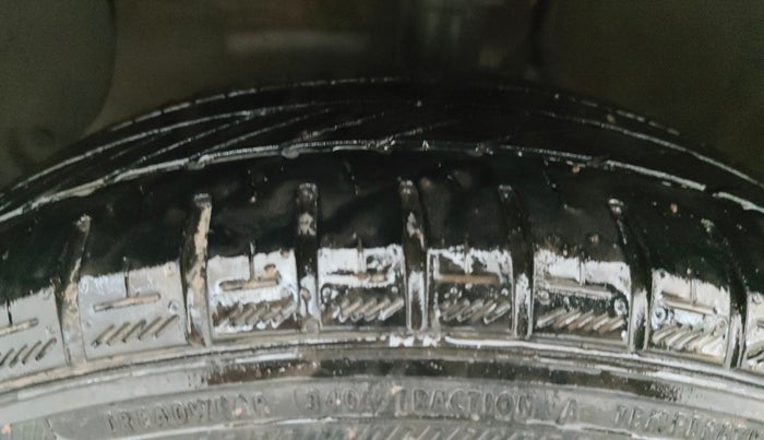 2017 Hyundai Grand i10 ASTA 1.2 KAPPA VTVT, Petrol, Manual, 28,009 km, Left Front Tyre Tread