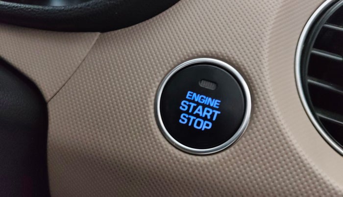 2017 Hyundai Grand i10 ASTA 1.2 KAPPA VTVT, Petrol, Manual, 28,009 km, Keyless Start/ Stop Button