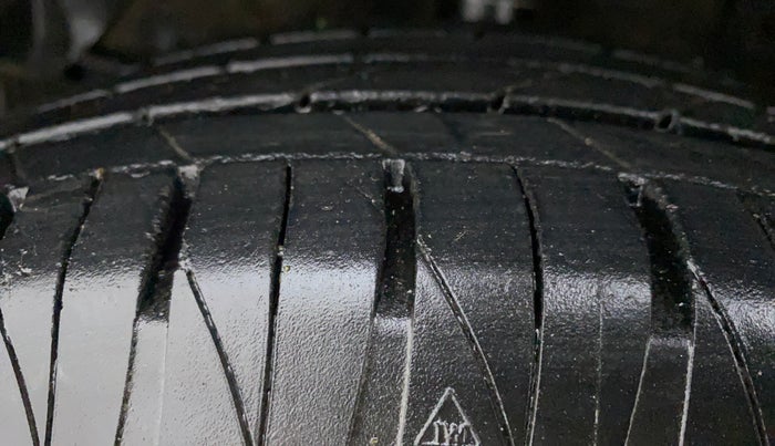 2021 Toyota URBAN CRUISER PREMIUM GRADE AT, Petrol, Automatic, 33,941 km, Left Front Tyre Tread