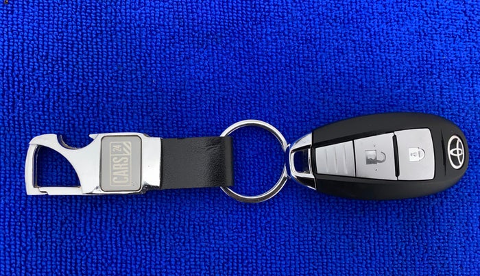 2021 Toyota URBAN CRUISER PREMIUM GRADE AT, Petrol, Automatic, 33,941 km, Key Close Up