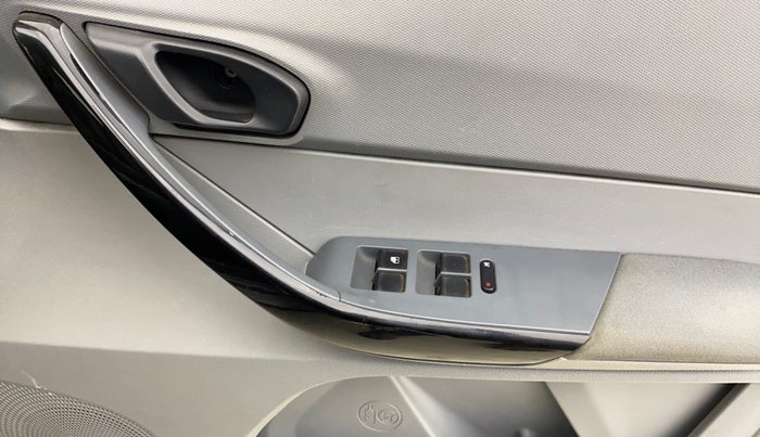 2020 Tata TIGOR XZ PETROL, Petrol, Manual, 83,270 km, Driver Side Door Panels Control