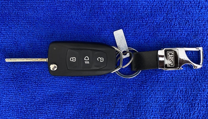 2021 Tata NEXON XM 1.2, Petrol, Manual, 19,080 km, Key Close Up