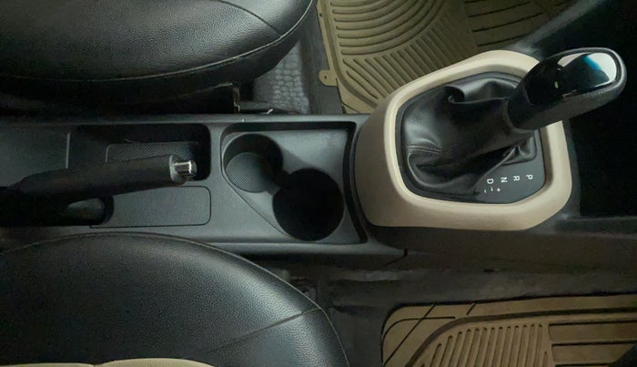 2018 Hyundai Grand i10 SPORTZ AT 1.2 KAPPA VTVT, Petrol, Automatic, 17,889 km, Gear Lever