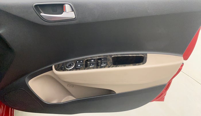 2018 Hyundai Grand i10 SPORTZ AT 1.2 KAPPA VTVT, Petrol, Automatic, 17,889 km, Driver Side Door Panels Control
