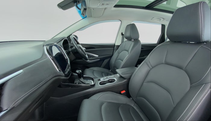 2019 MG HECTOR SHARP DCT PETROL, Petrol, Automatic, 9,378 km, Right Side Front Door Cabin