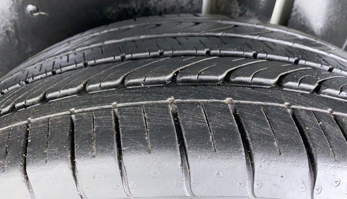 2019 MG HECTOR SHARP DCT PETROL, Petrol, Automatic, 9,378 km, Left Rear Tyre Tread