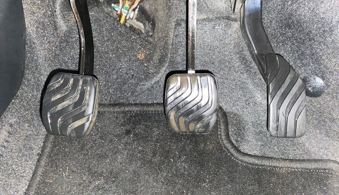 2021 Renault TRIBER RXZ, Petrol, Manual, 13,492 km, Pedals