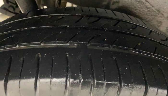 2014 Maruti Wagon R 1.0 VXI, Petrol, Manual, 60,109 km, Right Rear Tyre Tread