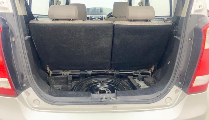 2014 Maruti Wagon R 1.0 VXI, Petrol, Manual, 60,109 km, Boot Inside