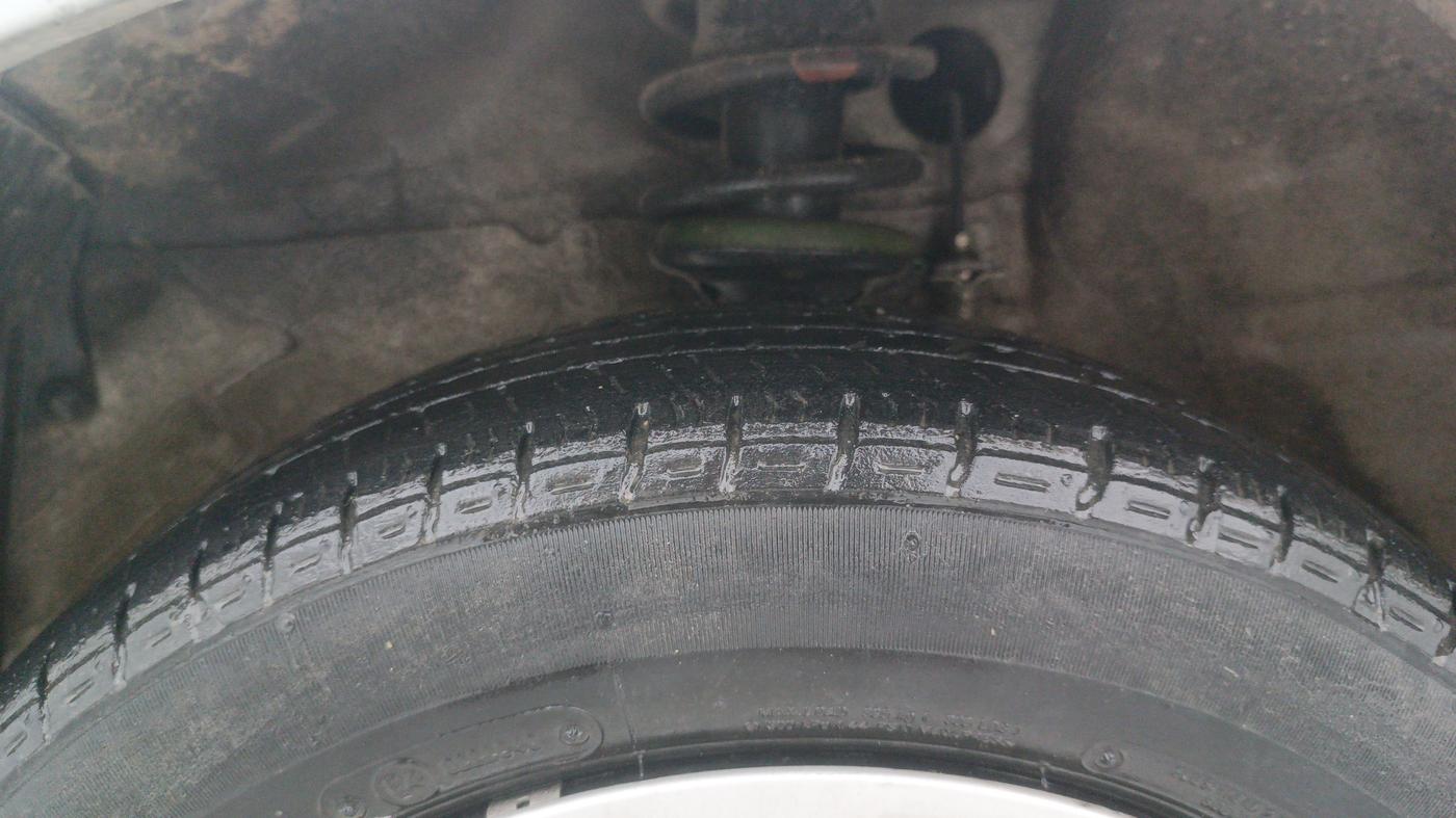 2015 Maruti Alto K10 VXI AMT, Petrol, Automatic, 48,256 km, Left Front Tyre Tread