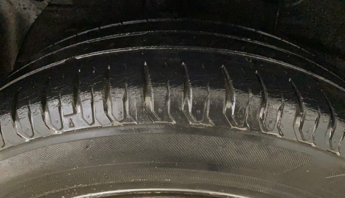 2016 Hyundai Elite i20 ASTA 1.2, Petrol, Manual, 93,367 km, Right Rear Tyre Tread