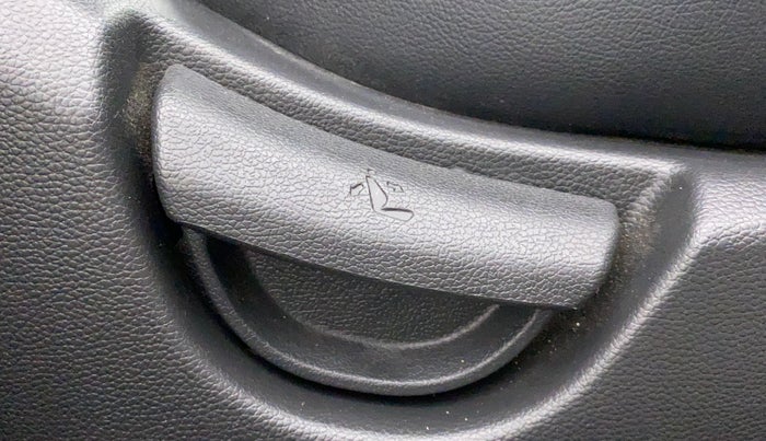 2019 Hyundai Grand i10 SPORTZ AT 1.2 KAPPA VTVT, Petrol, Automatic, 31,938 km, Driver Side Adjustment Panel