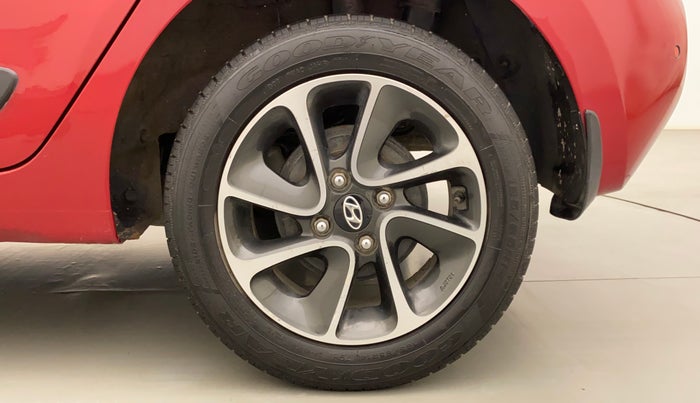 2019 Hyundai Grand i10 SPORTZ AT 1.2 KAPPA VTVT, Petrol, Automatic, 31,938 km, Left Rear Wheel