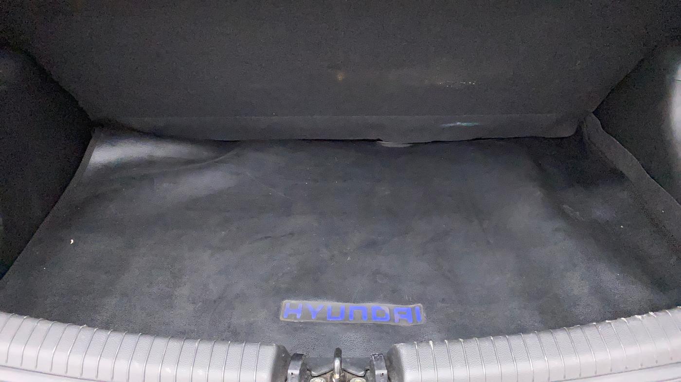 2019 Hyundai Grand i10 SPORTZ AT 1.2 KAPPA VTVT, Petrol, Automatic, 31,938 km, Boot Inside