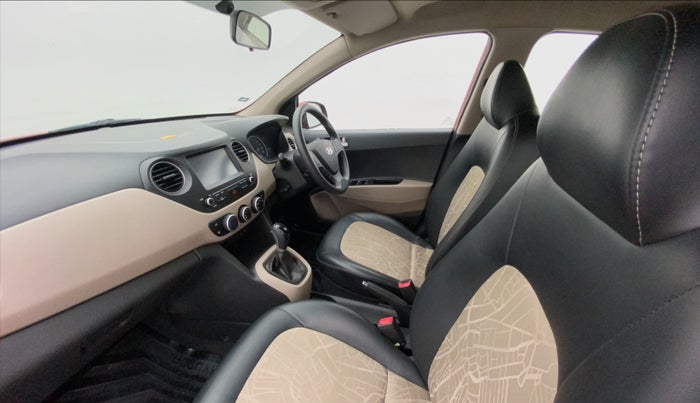 2019 Hyundai Grand i10 SPORTZ AT 1.2 KAPPA VTVT, Petrol, Automatic, 31,938 km, Right Side Front Door Cabin