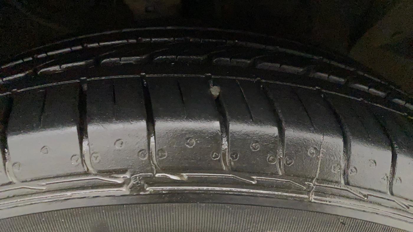 2016 Hyundai Creta SX PLUS AT 1.6 PETROL, Petrol, Automatic, 65,597 km, Left Rear Tyre Tread
