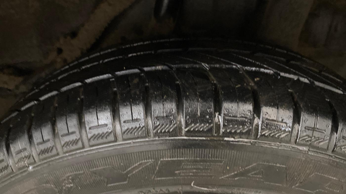2015 Honda Brio S MT, Petrol, Manual, 38,262 km, Left Rear Tyre Tread