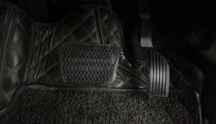 2021 Tata NEXON XMA SUNROOF PETROL, Petrol, Automatic, 86,573 km, Pedals