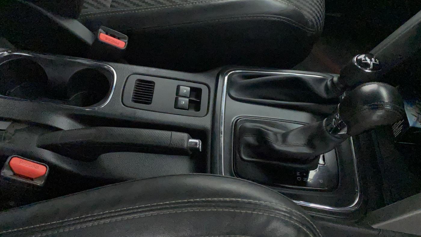 2021 Mahindra Thar LX PETROL HT 4WD AT, Petrol, Automatic, 41,175 km, Gear Lever