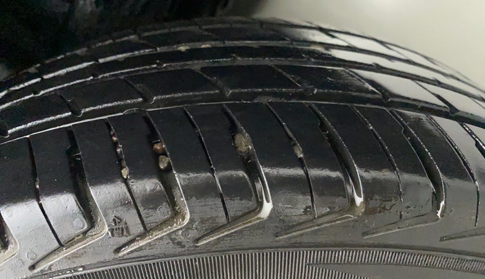 2021 Maruti New Wagon-R LXI CNG 1.0 L, CNG, Manual, 13,157 km, Left Rear Tyre Tread