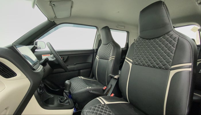 2021 Maruti New Wagon-R LXI CNG 1.0 L, CNG, Manual, 13,157 km, Right Side Front Door Cabin