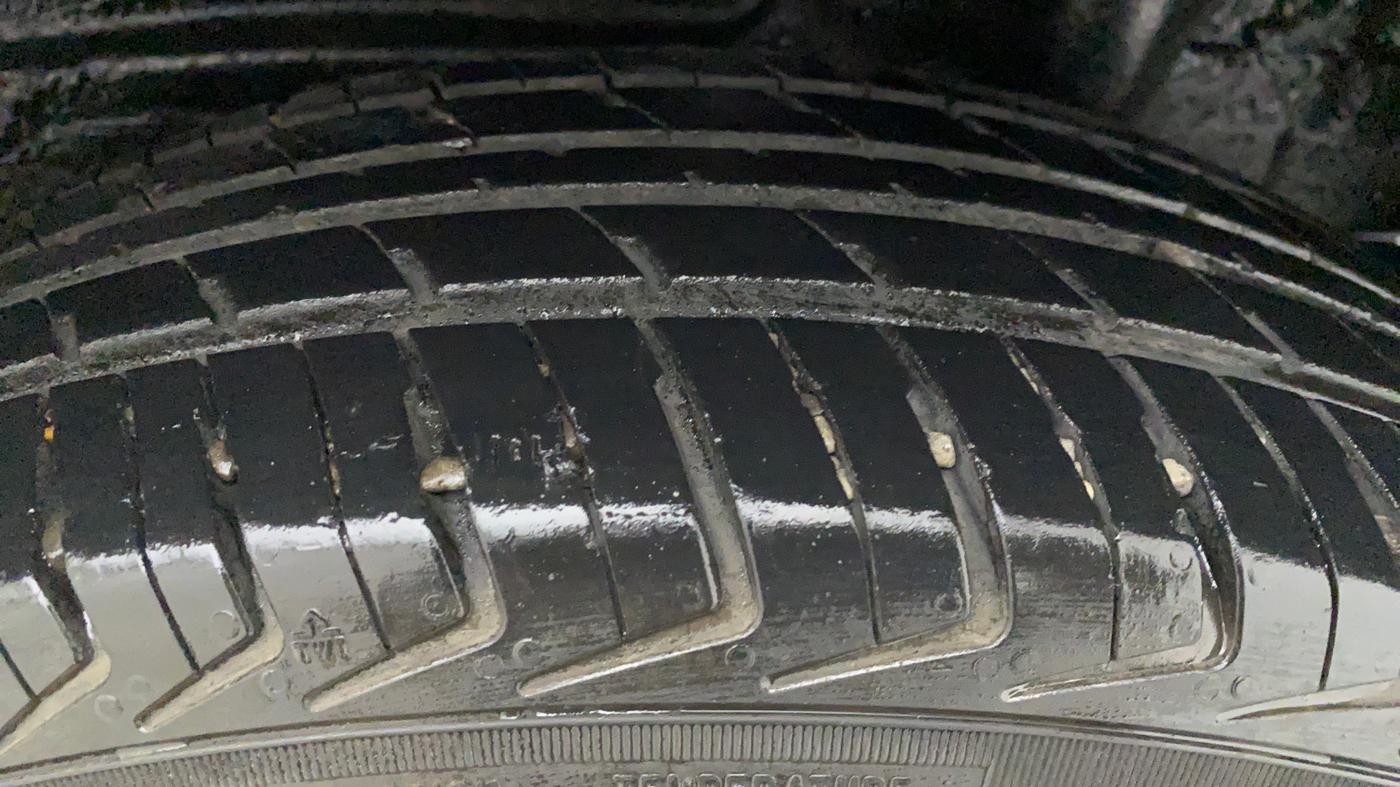 2021 Maruti New Wagon-R LXI CNG 1.0 L, CNG, Manual, 13,157 km, Right Front Tyre Tread