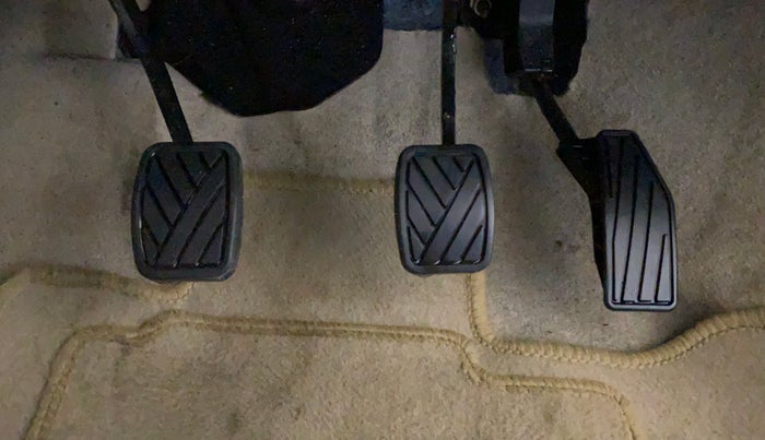 2024 Maruti Dzire ZXI, Petrol, Manual, 12,581 km, Pedals