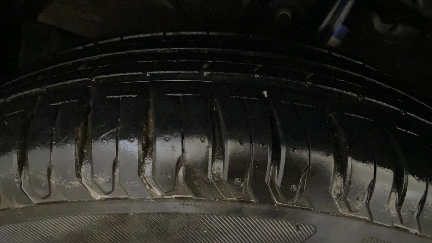 2024 Maruti Dzire ZXI, Petrol, Manual, 12,598 km, Left Front Tyre Tread