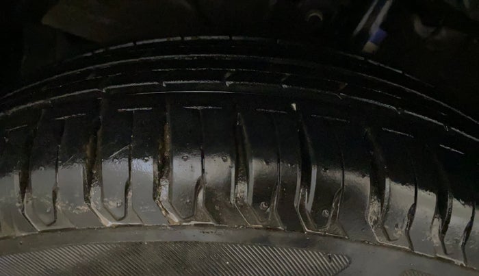2024 Maruti Dzire ZXI, Petrol, Manual, 12,581 km, Left Front Tyre Tread