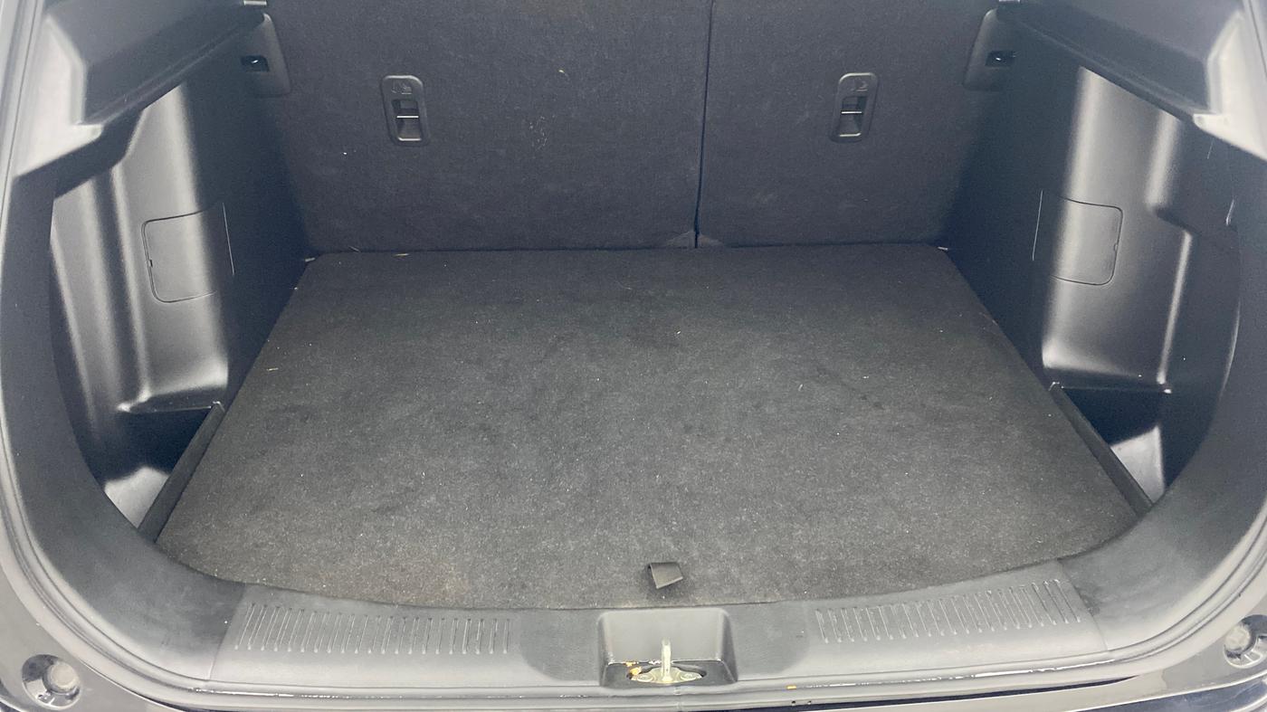 2023 Toyota URBAN CRUISER HYRYDER E NEO DRIVE, Petrol, Manual, 25,249 km, Boot Inside
