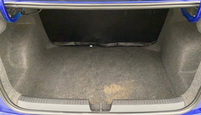 2019 Volkswagen Ameo COMFORTLINE 1.0L, Petrol, Manual, 54,390 km, Boot Inside