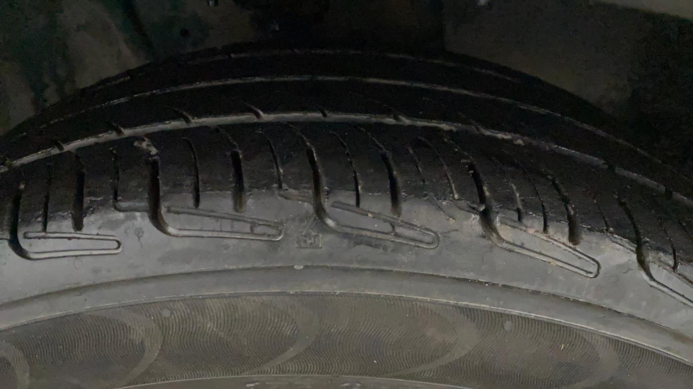 2020 Maruti IGNIS ZETA 1.2, CNG, Manual, 1,23,362 km, Right Front Tyre Tread