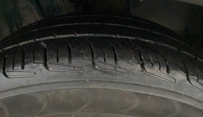 2020 Maruti IGNIS ZETA 1.2, CNG, Manual, 1,23,362 km, Right Front Tyre Tread