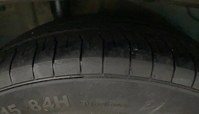 2020 Maruti IGNIS ZETA 1.2, CNG, Manual, 1,23,362 km, Right Rear Tyre Tread