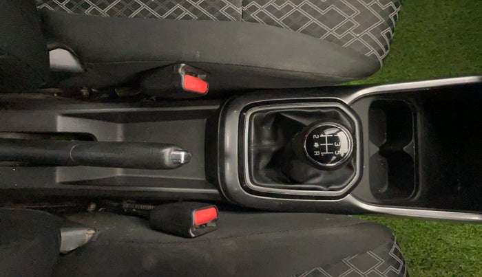 2020 Maruti IGNIS ZETA 1.2, CNG, Manual, 1,23,362 km, Gear Lever